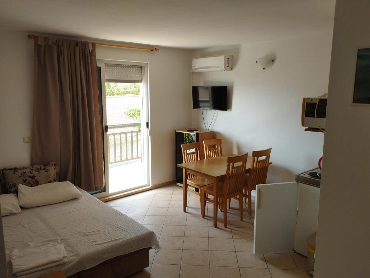 Apartments Jelena Подаца Екстериор снимка